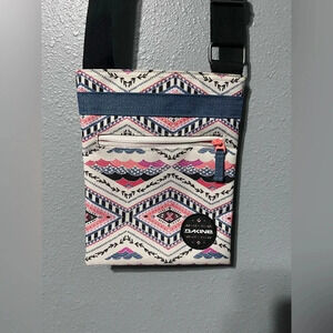 Dakine Jive Crossbody Bag Purse Coral/Blue/Cream/Pink/Black NWOT 3 Zip Fun!!!